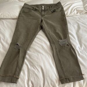 Refuge Olive Cropped Jeans